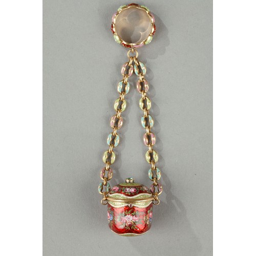 Gold and enamel vinaigrette, chain and ring